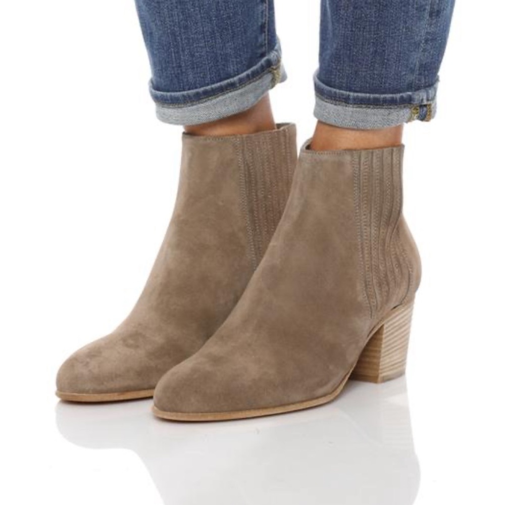 Vince Haider Tan Suede Leather Block Heel Pull On Chelsea Ankle Boots 6.5M